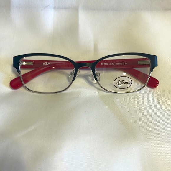 Disney eyewear